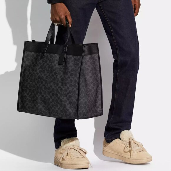 NWT Coach Field Tote 40 in Signature Canvas in Charcoal - Picture 15 of 16